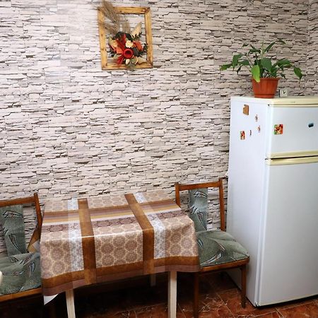 Apartment In Old Town On Zarvanska St Kamianets-Podilskyi Exterior photo